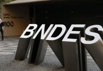 BNDES financia R$ 1,1 bi para exportação de jatos pela Embraer